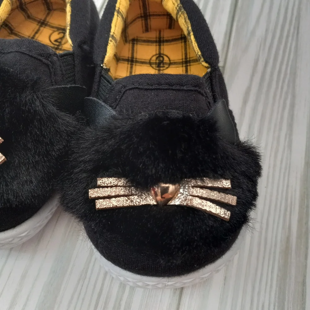 NEW 2 Pairs Faux Fur Embellished Baby Shoes
